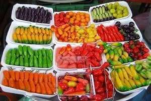 Top các món quà vặt mua từ Thái được nhiều người ưa thích.