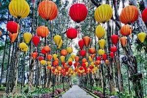 Lượn quanh “KHU PHỐ LỒNG ĐÈN” rộn ràng nhất đêm Trung Thu