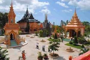 Hành hương viếng cảnh chùa miền Tây