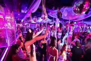 Đêm ở 'thiên đường sung sướng' Pattaya