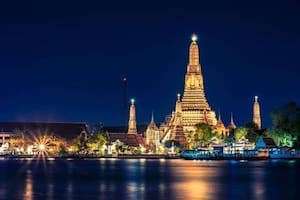 Khám phá danh thắng bờ tây sông của Bangkok - Chùa Wat Arun 