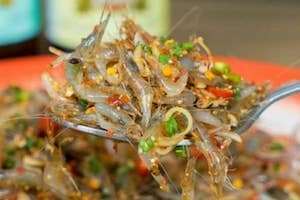 Độc đáo với món gỏi tép 
