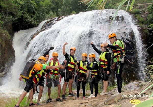 Đu Dây Vượt thác Datanla - Dalat Canyoning  (TTV01)