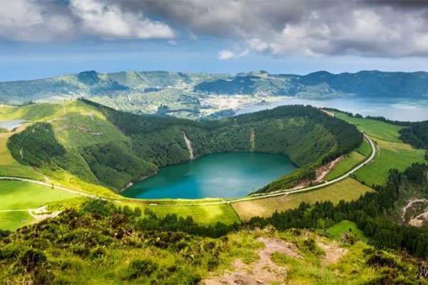 đu d&acirc;y vượt th&aacute;c tại đ&agrave; lạt